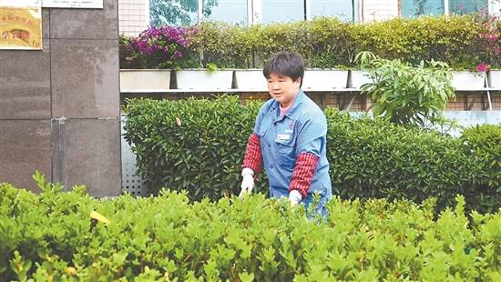 聚富配资 “广东好人”蓝新兰：打扫医院拾到廿万现金&#32;几番苦寻物归八旬患者