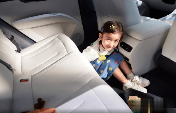 万联证券 续航410km起售价6.98万，吉利星愿适合城市代步？